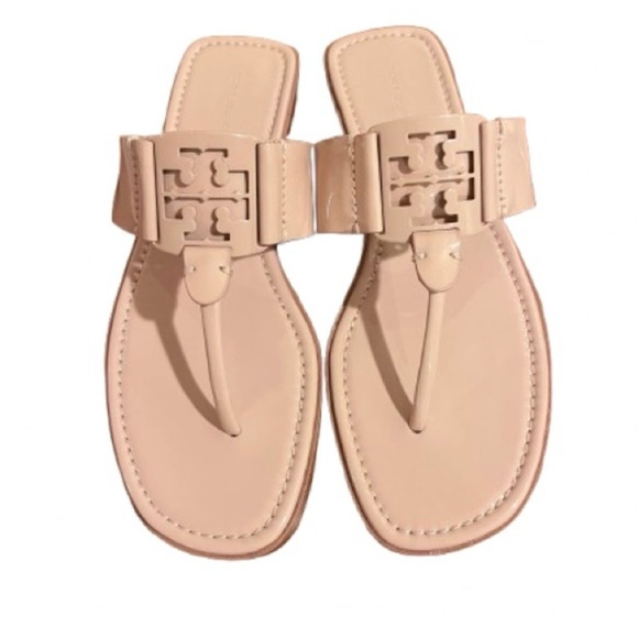 New in Box Tory Burch- Georgia Sandal Soft Patent. Color: Sand. Size: 8 - Picture 9 of 11